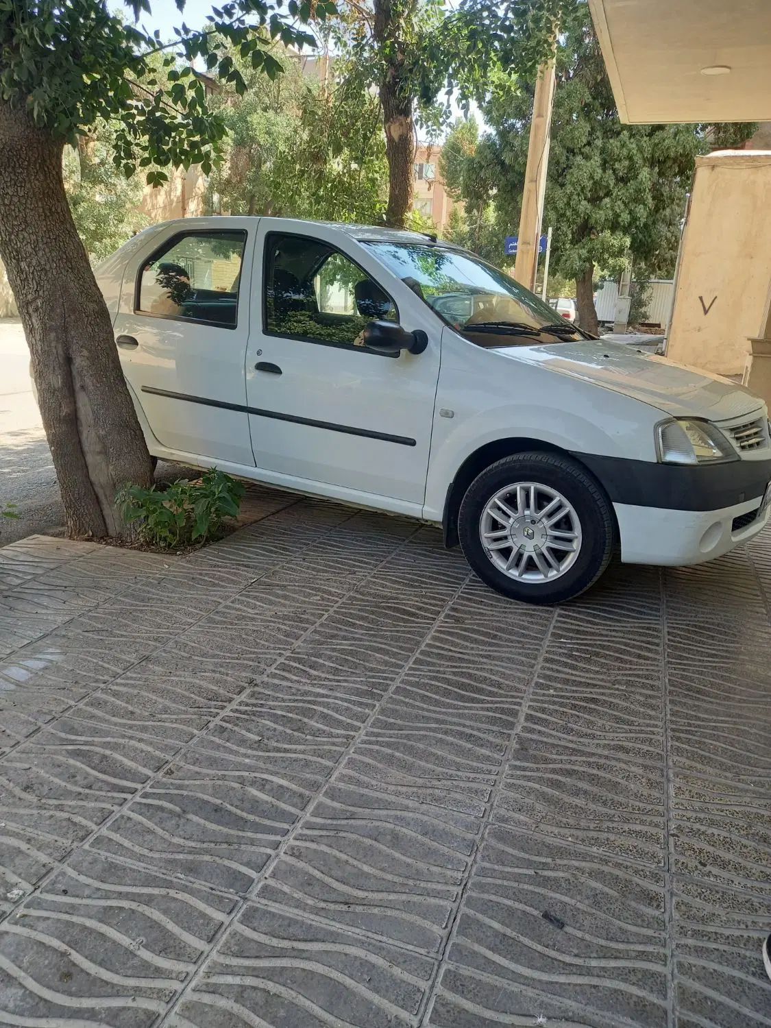 رنو تندر 90 E2 - 1393