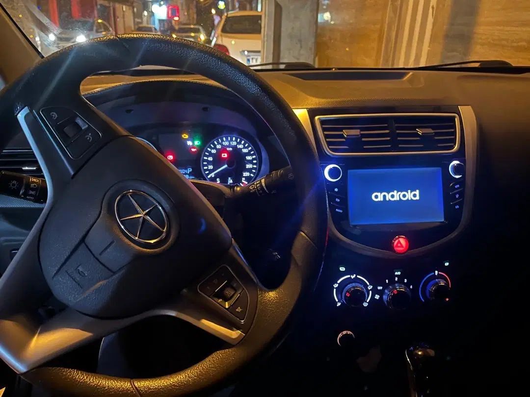 جک J4 اتوماتیک ساده - 1402