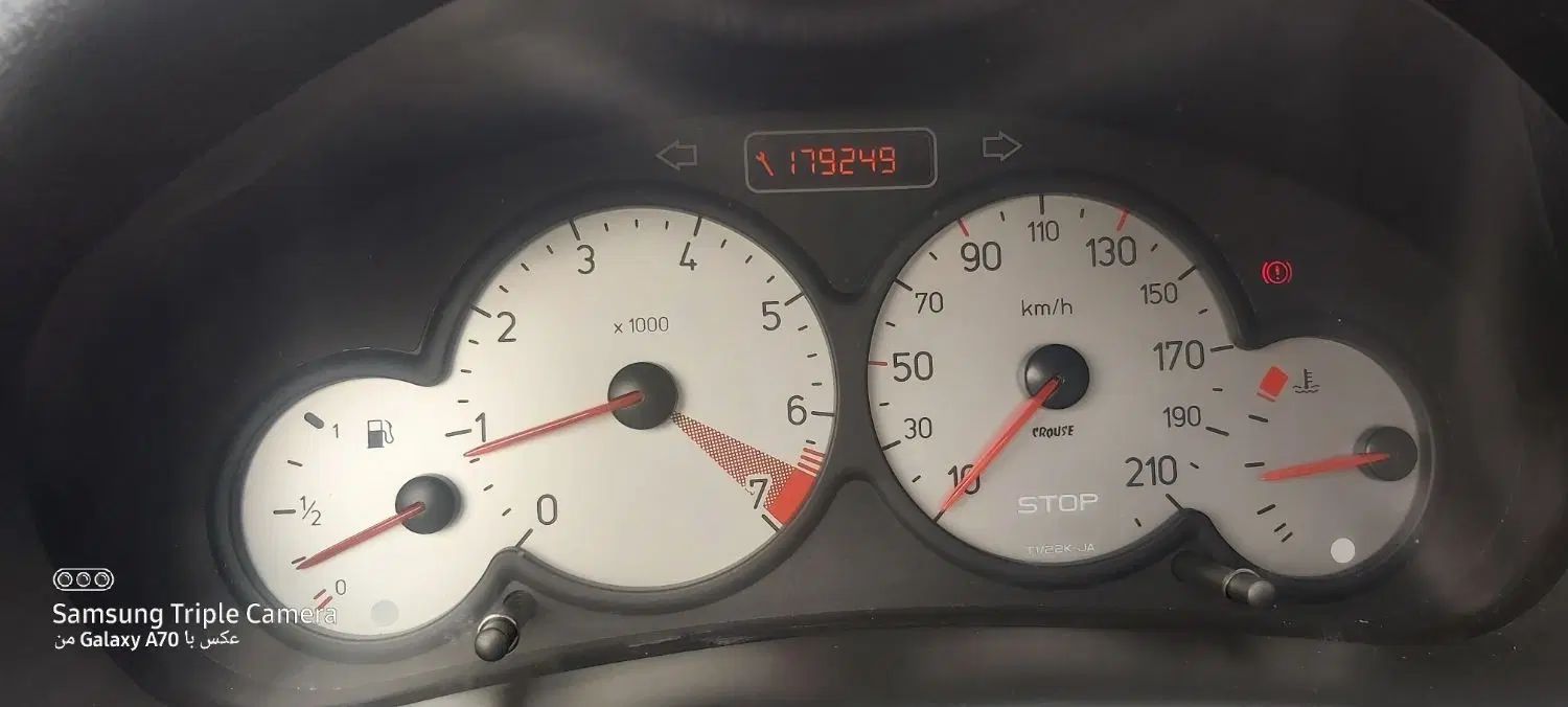 پژو ۲۰۶ صندوق دار v8 - 1394