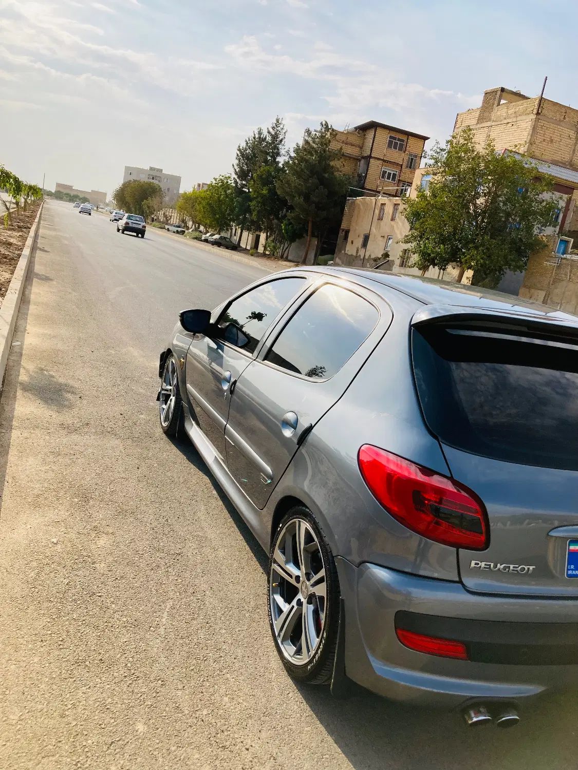 پژو 207 دنده ای فرمان برقی - 1400