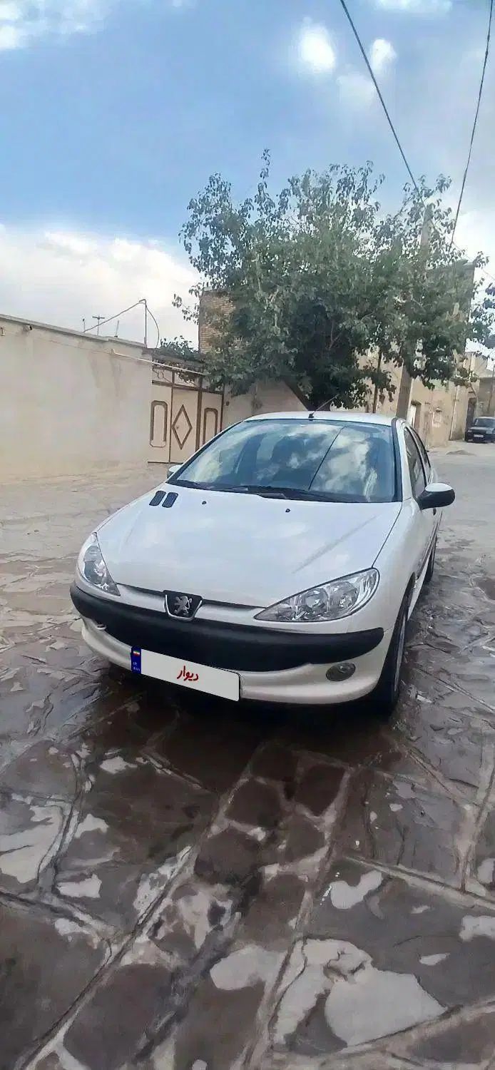 پژو ۲۰۶ صندوق دار v8 - 1395