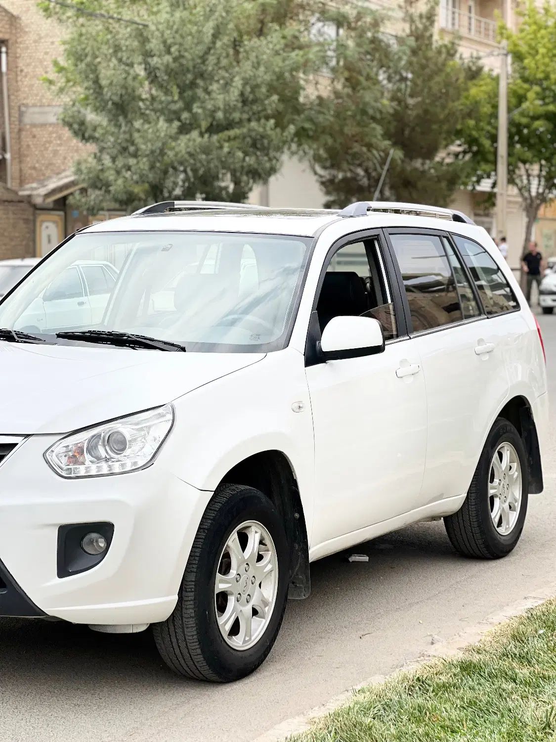 ام وی ام X33 دنده‌ای ساده - 1393