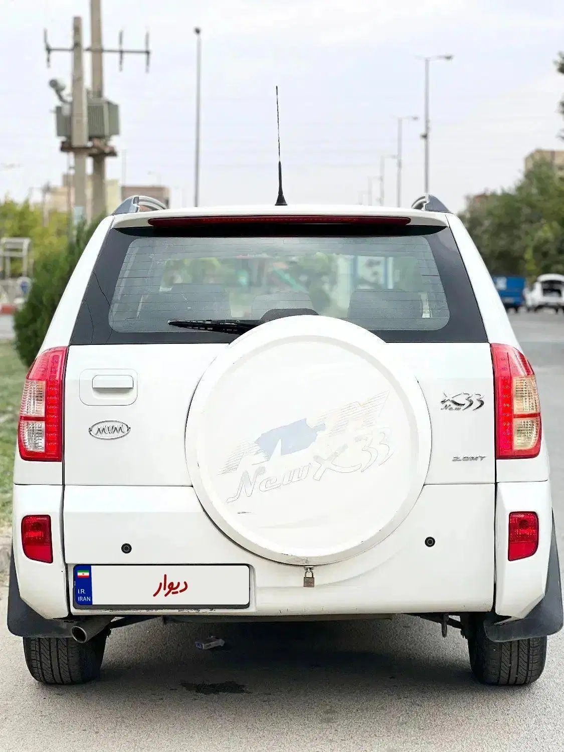 ام وی ام X33 دنده‌ای ساده - 1393