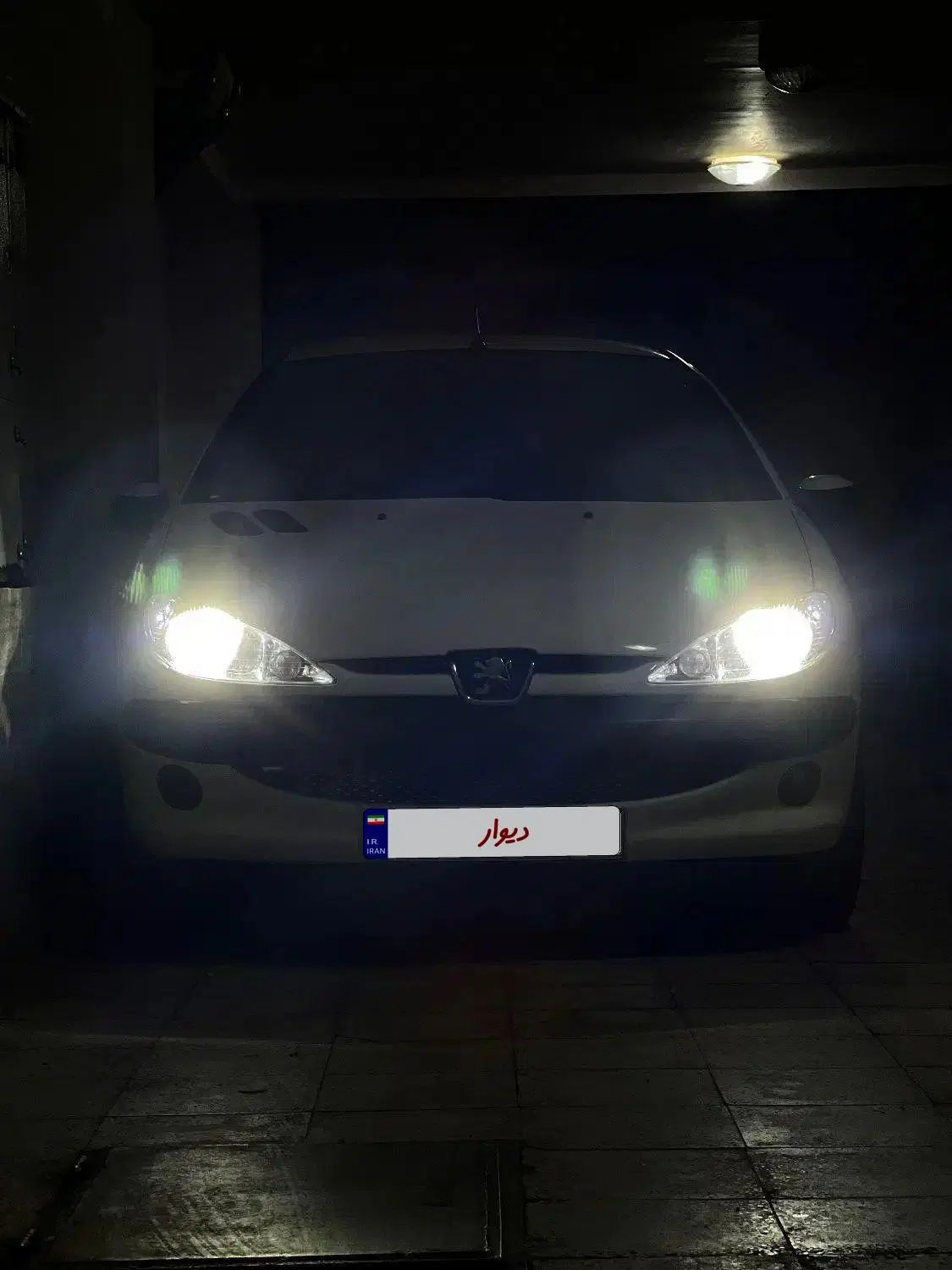 پژو ۲۰۶ صندوق دار v8 - 1393