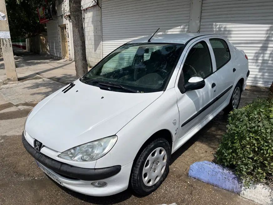 پژو ۲۰۶ صندوق دار v8 - 1393