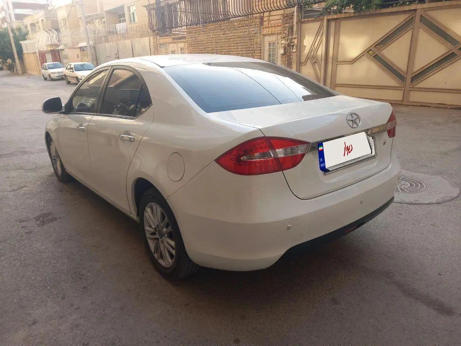جک J5 اتوماتیک - 1393