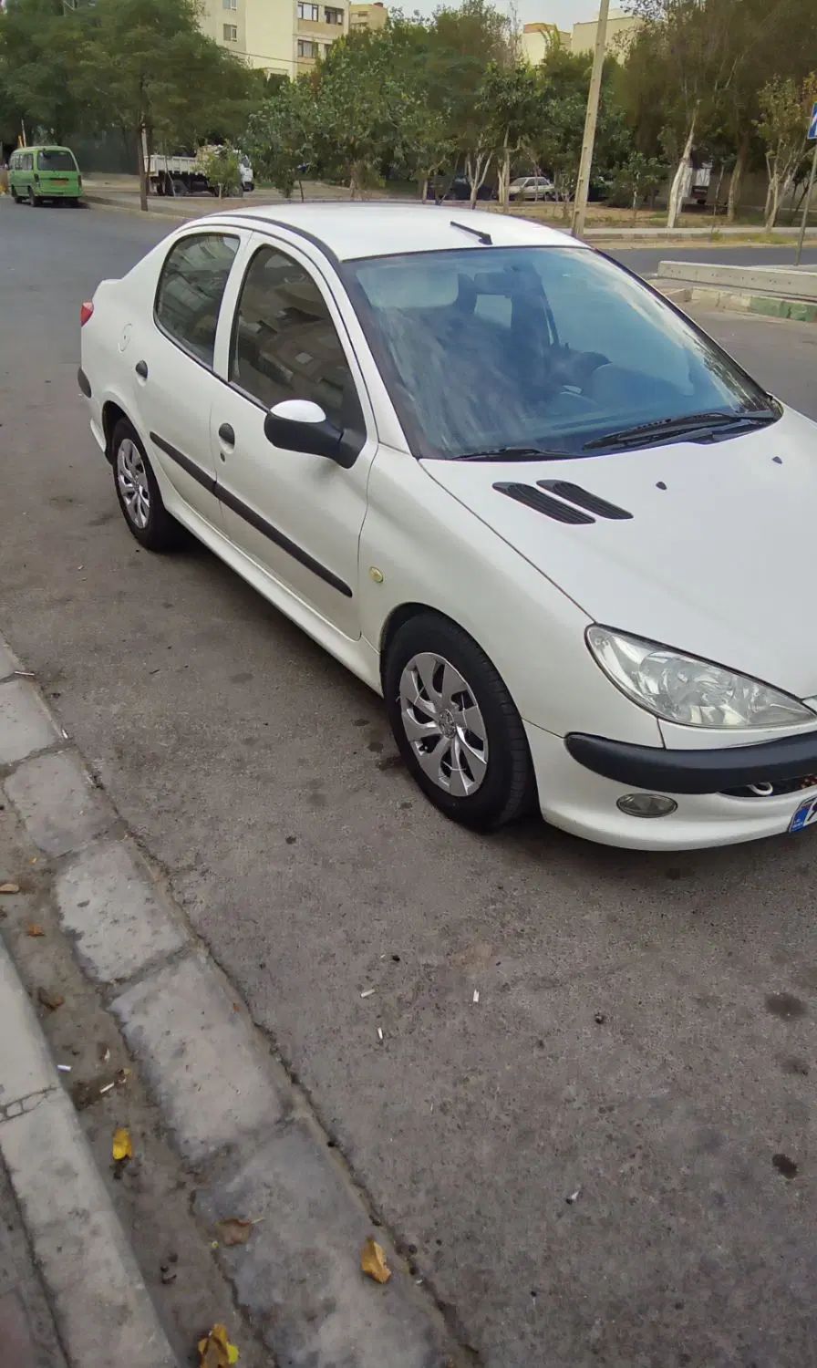 پژو ۲۰۶ صندوق دار v8 - 1393