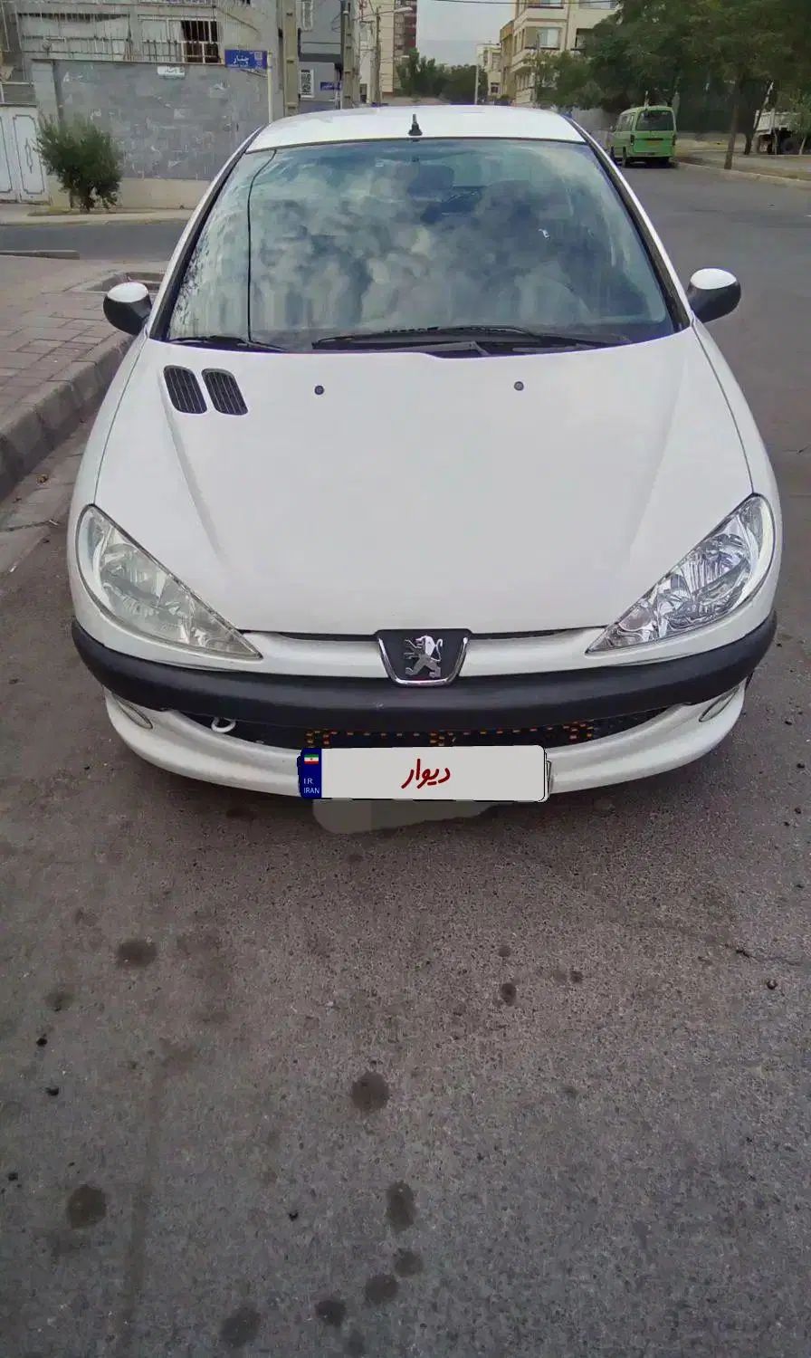 پژو ۲۰۶ صندوق دار v8 - 1393