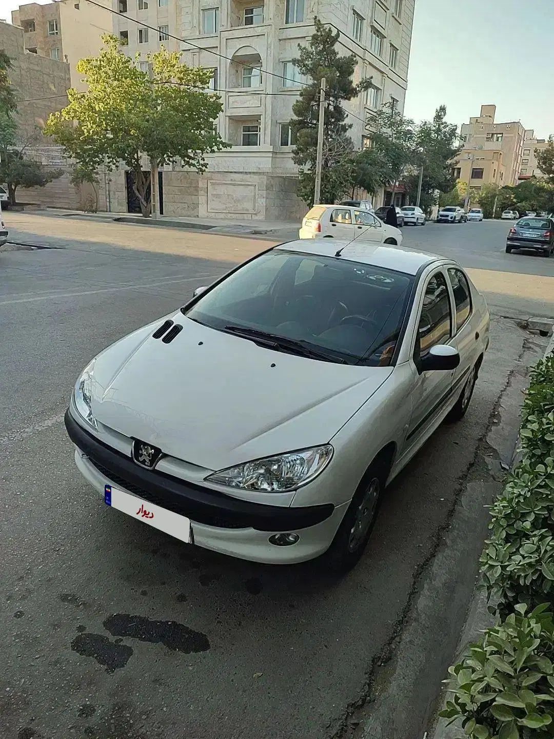 پژو ۲۰۶ صندوق دار v1 - 1390
