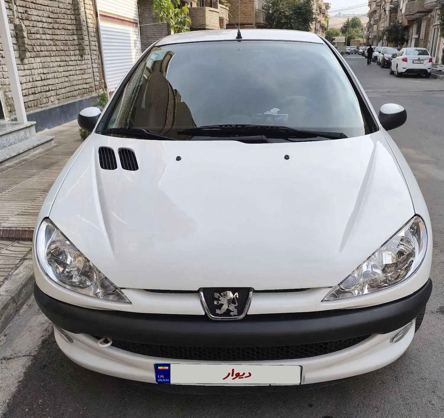پژو ۲۰۶ صندوق دار v8 - 1394