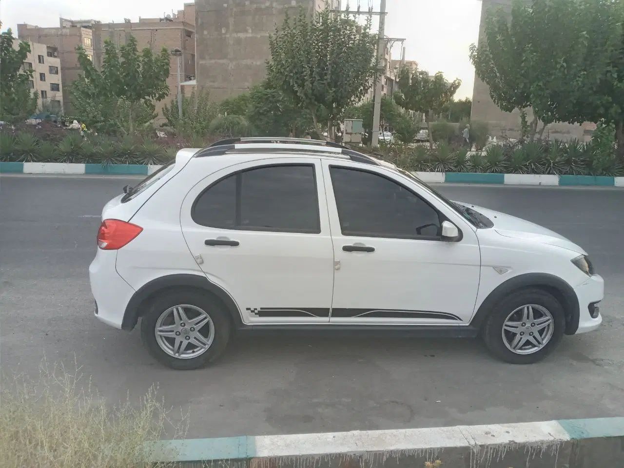 خودرو کوییک، R آگهی ann_19921023
