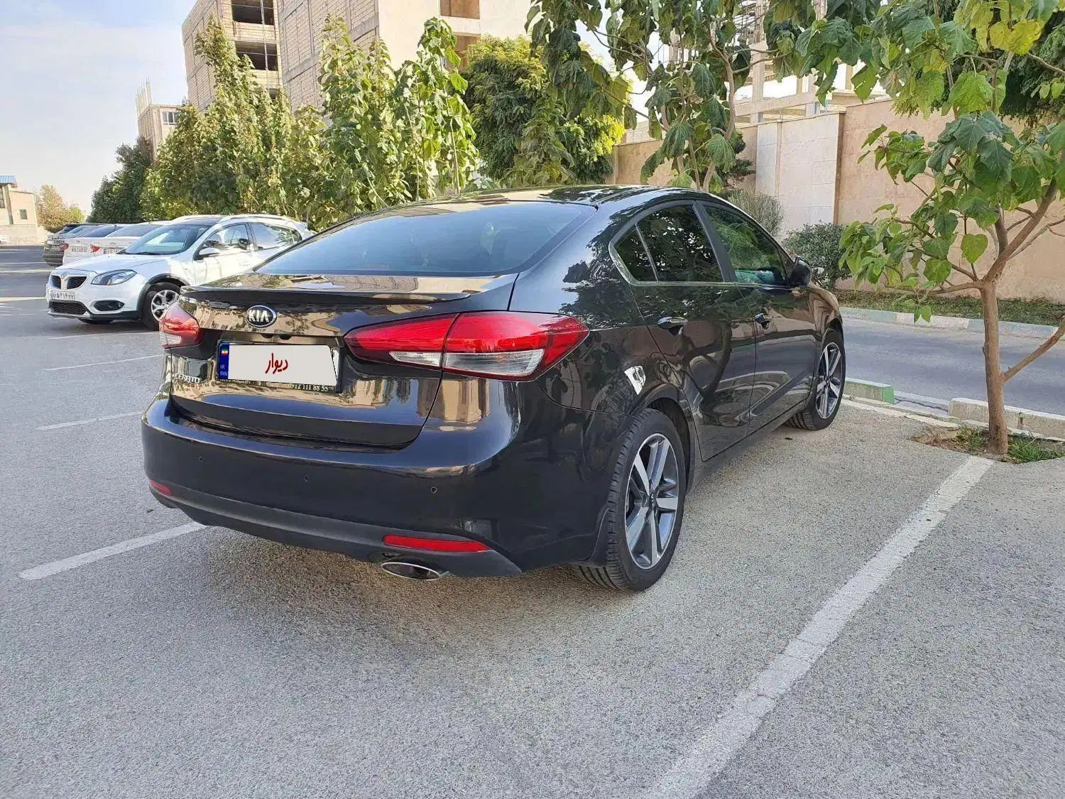 کیا سراتو 2.0 لیتر اتوماتیک GT لاین - 2017