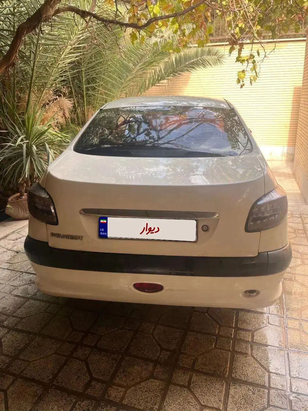 پژو ۲۰۶ صندوق دار v8 - 1386