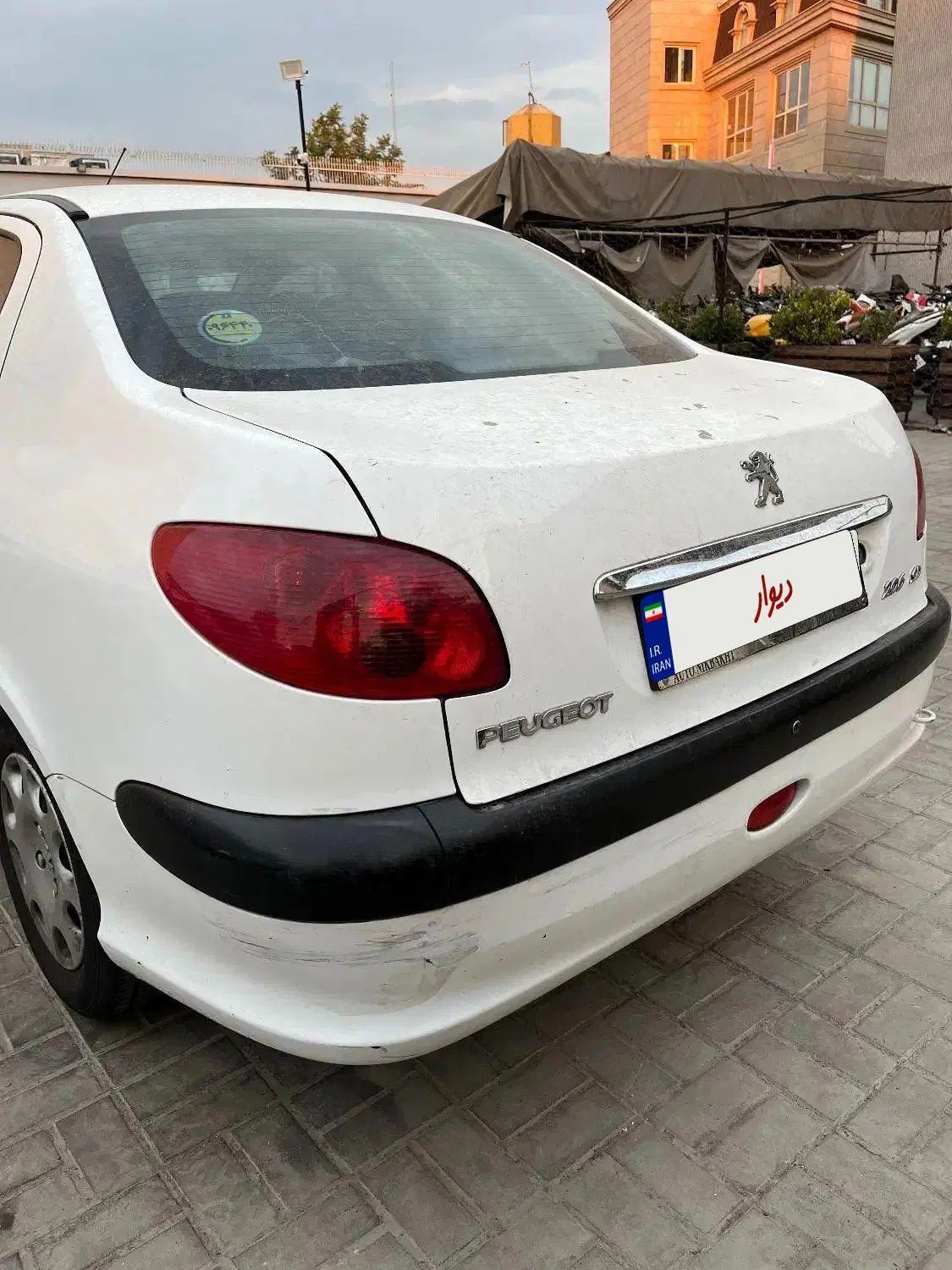 پژو ۲۰۶ صندوق دار v8 - 1398