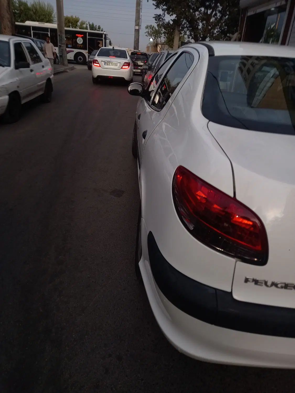 پژو ۲۰۶ صندوق دار v8 - 1394