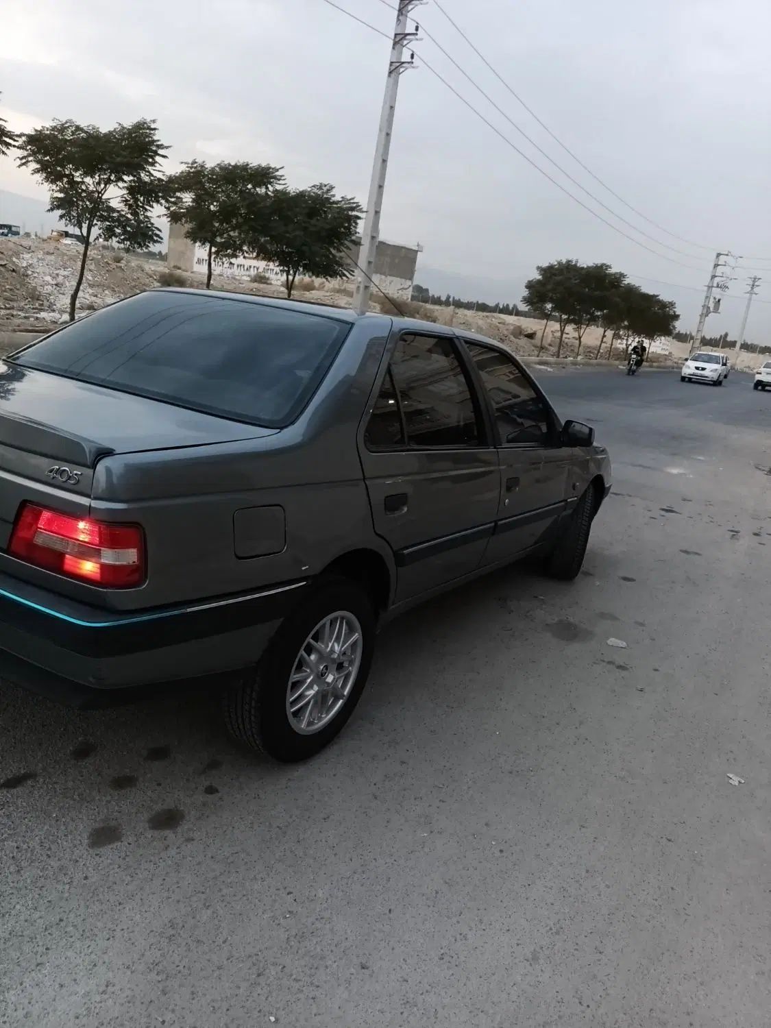 پژو 405 SLX بنزینی  XU7 - 1389
