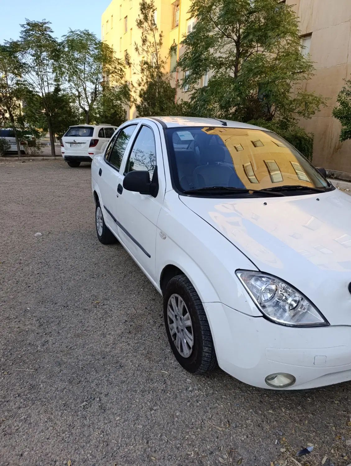 تیبا صندوق دار EX - 1395