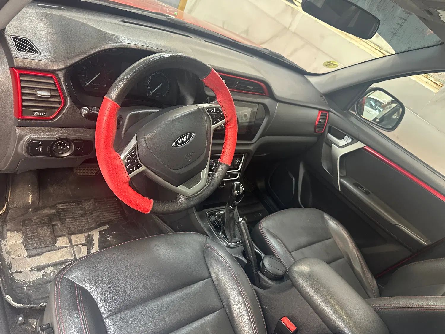 ام وی ام X33 S اتوماتیک اسپرت - 1397