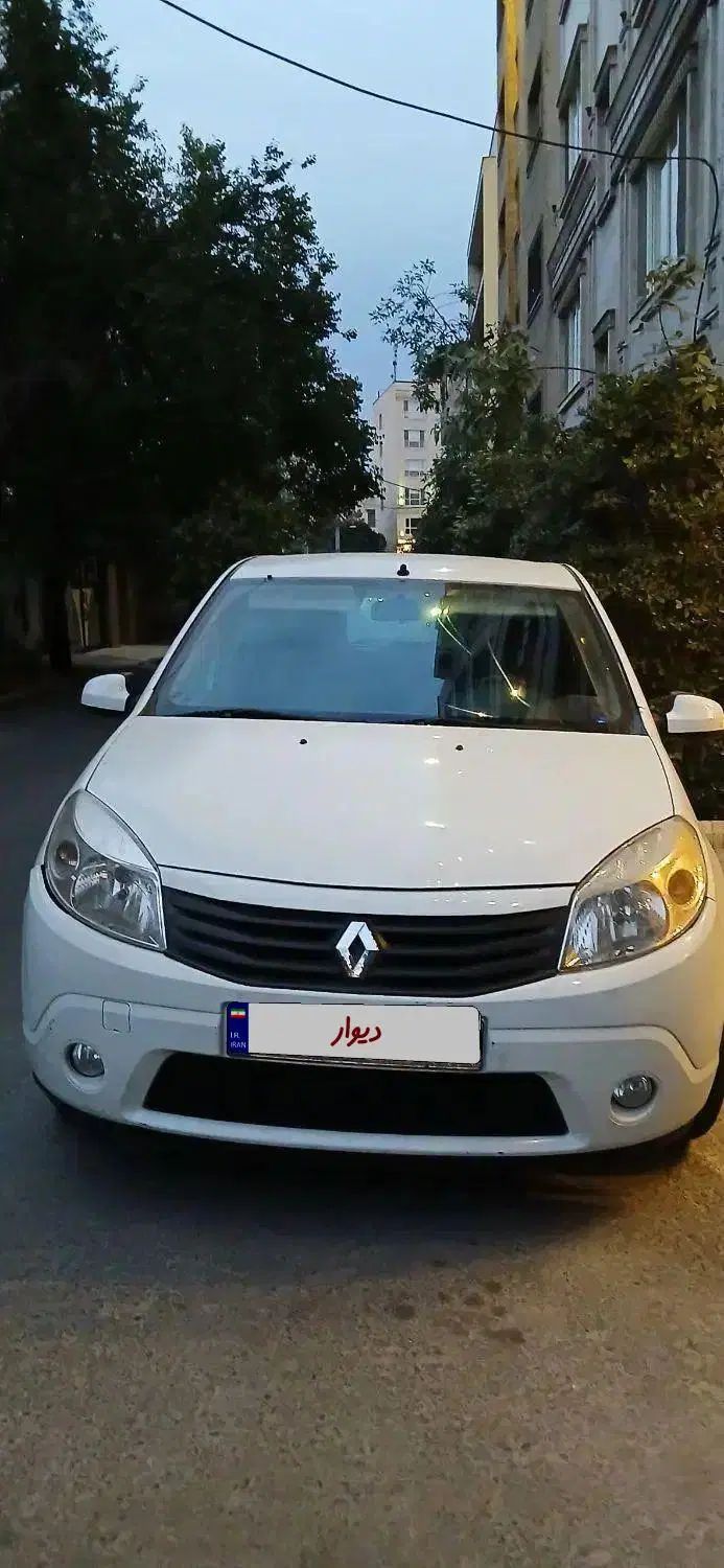 رنو ساندرو اتوماتیک - 1394