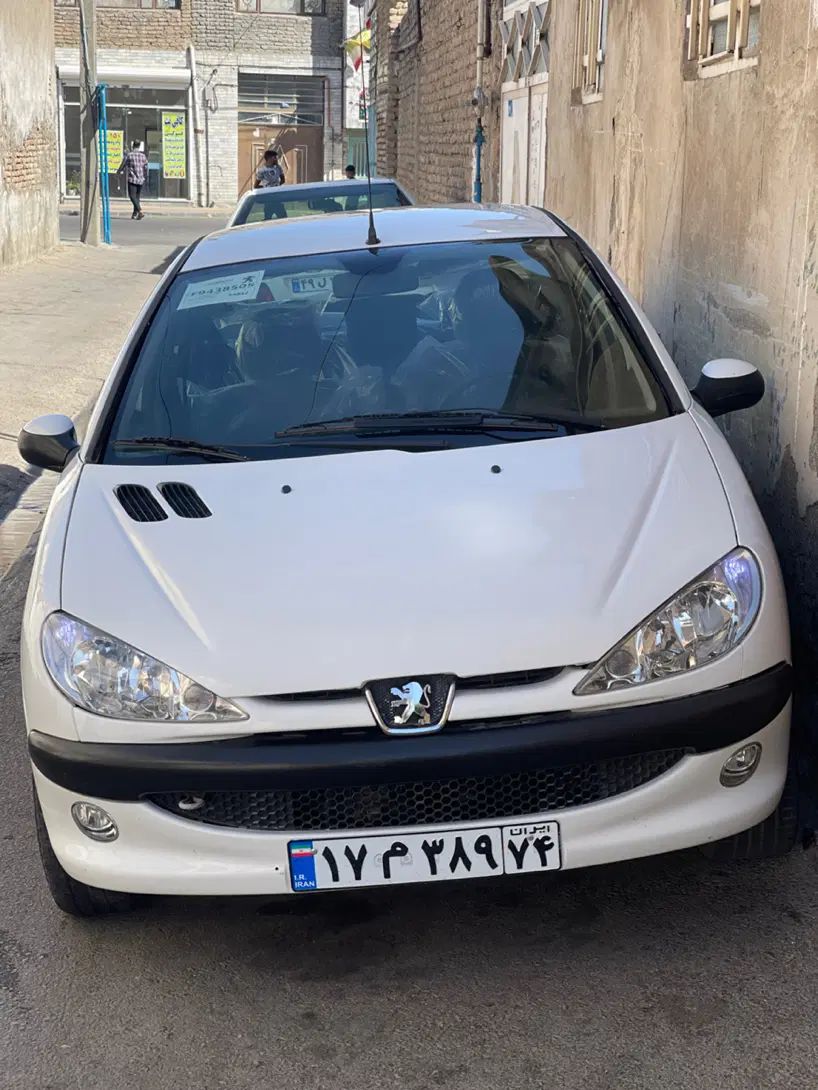 پژو ۲۰۶ صندوق دار v8 - 1394
