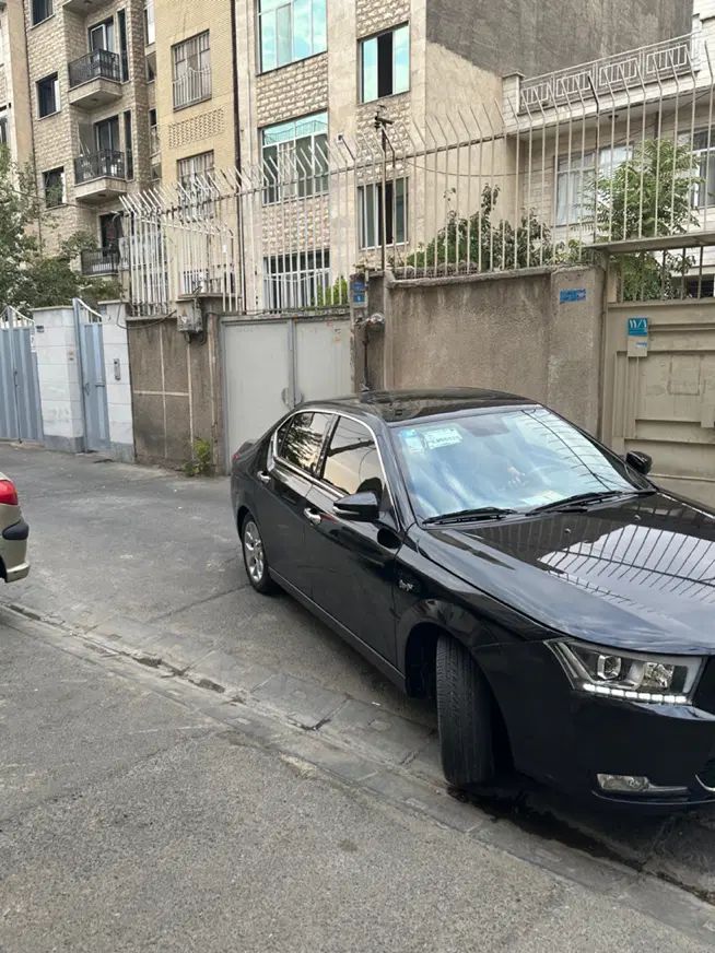 دنا پلاس توربو 6 دنده - 1402