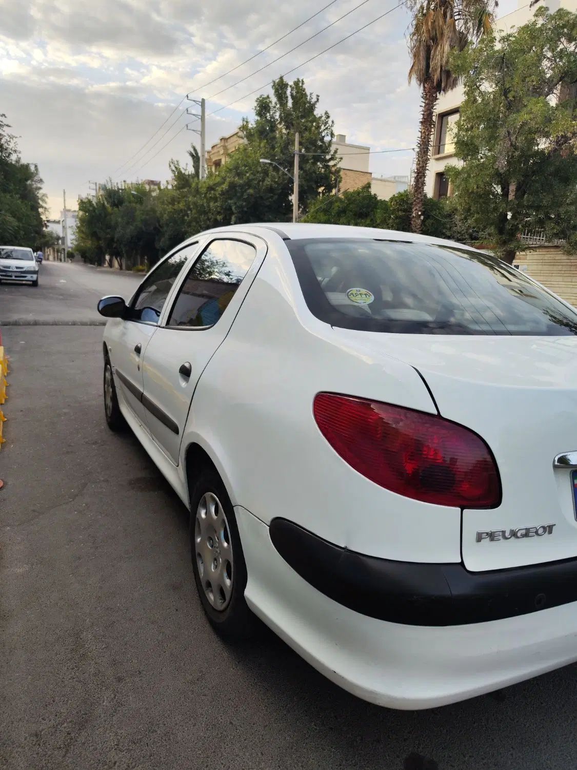پژو ۲۰۶ صندوق دار v8 - 1396