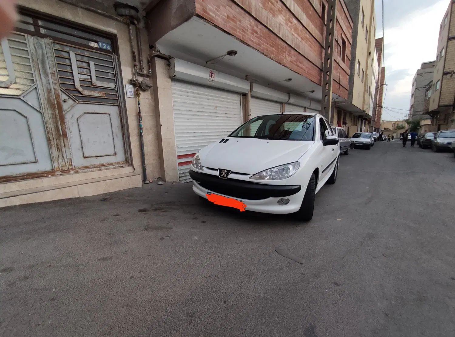 پژو ۲۰۶ صندوق دار v8 - 1396