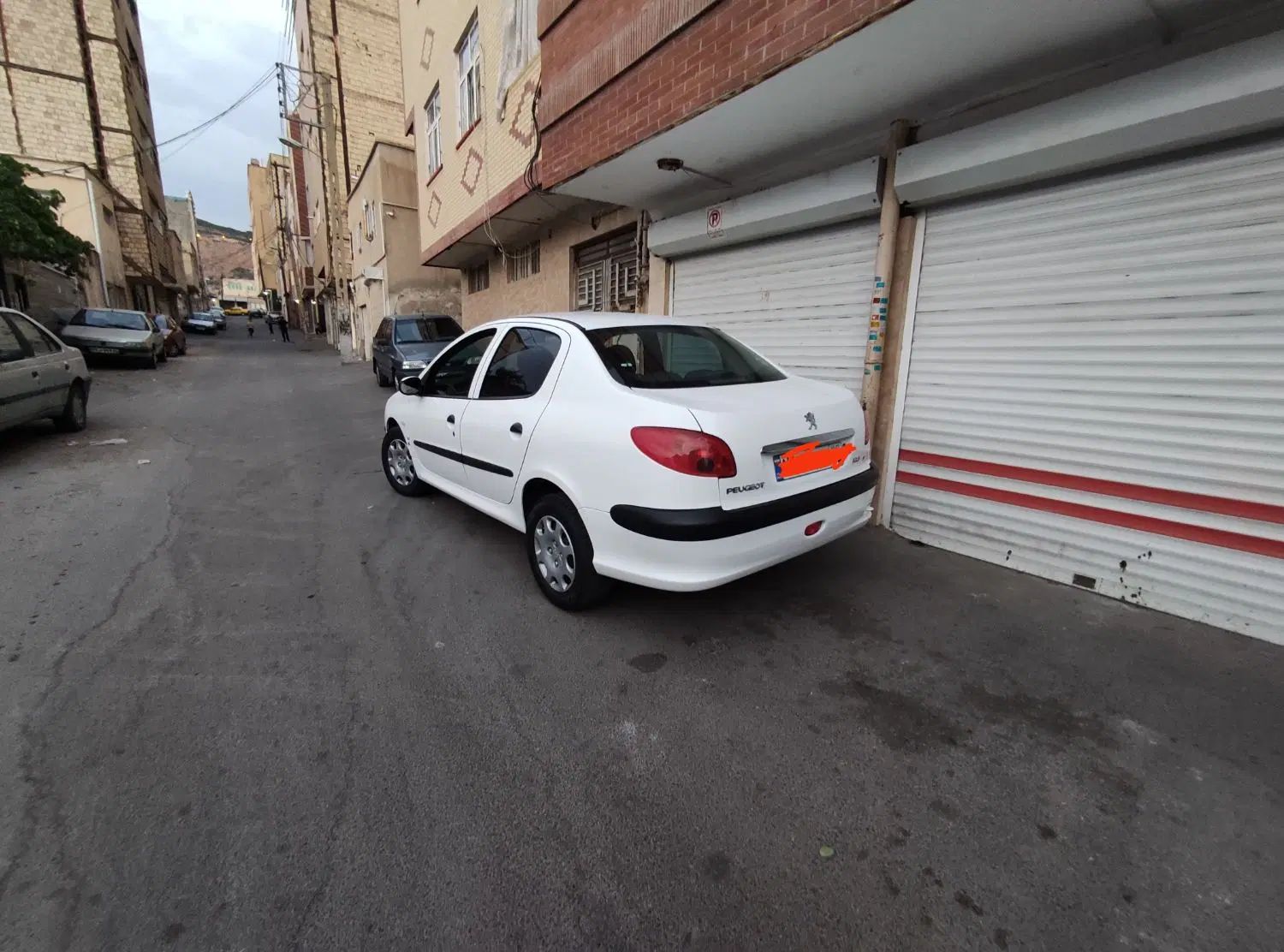 پژو ۲۰۶ صندوق دار v8 - 1396
