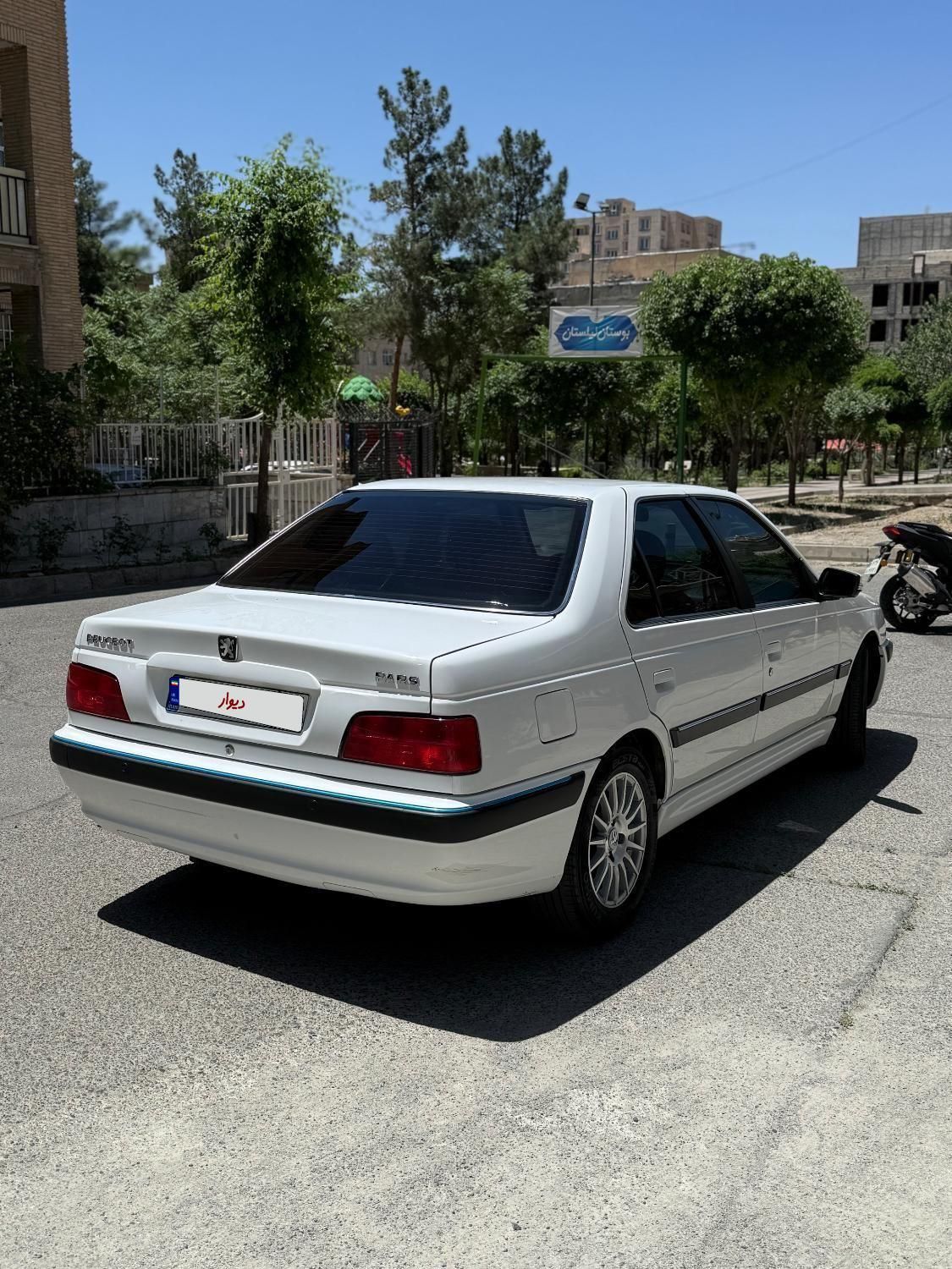 پژو پارس XU7P - 1403