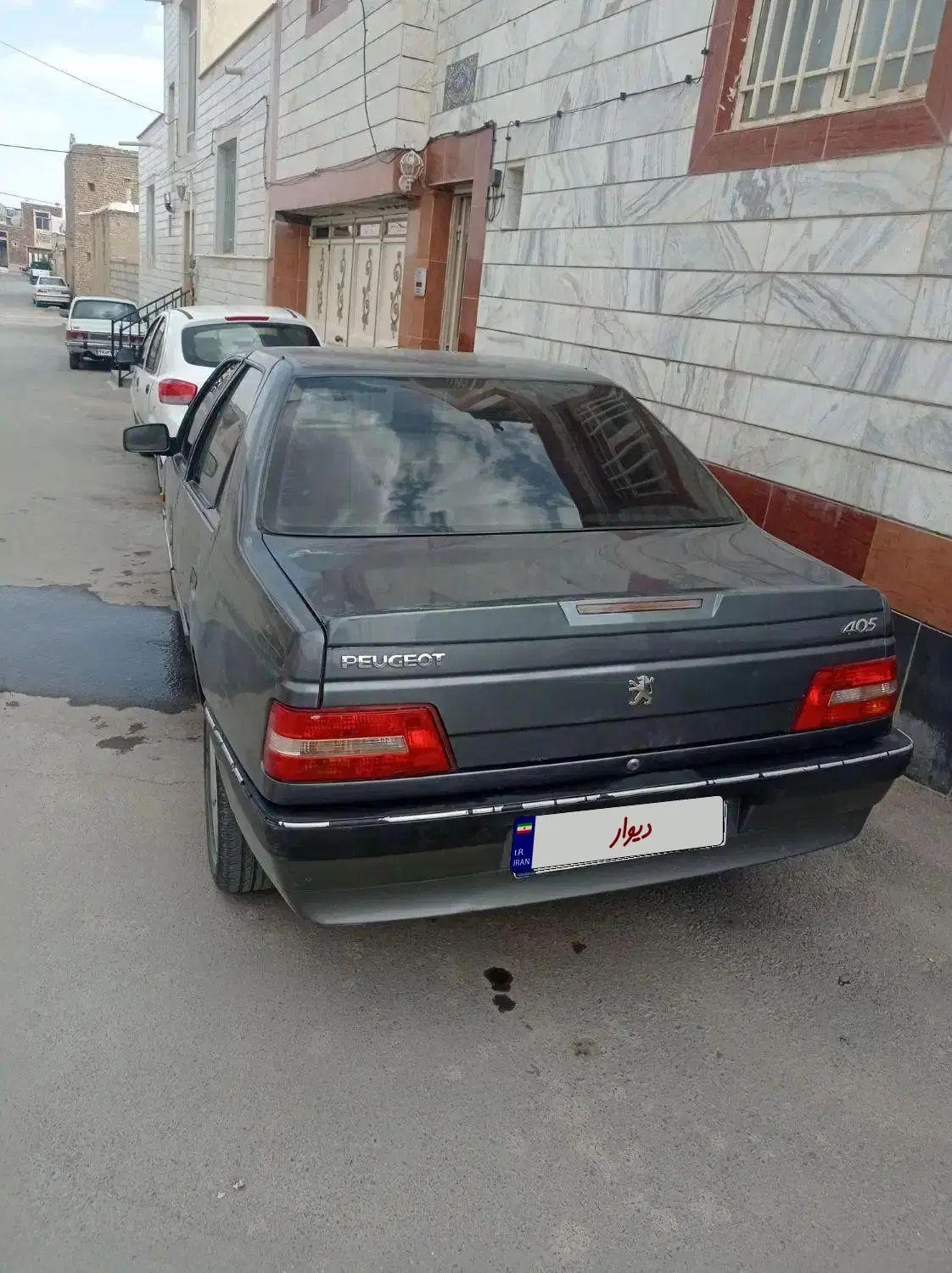 تیبا صندوق دار SX - 1398