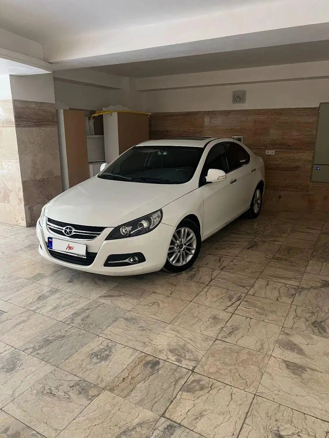 جک J5 اتوماتیک - 1394
