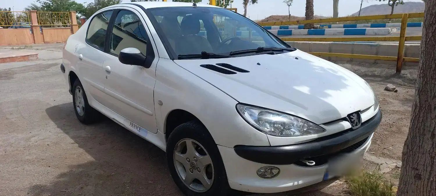 پژو ۲۰۶ صندوق دار v8 - 1390