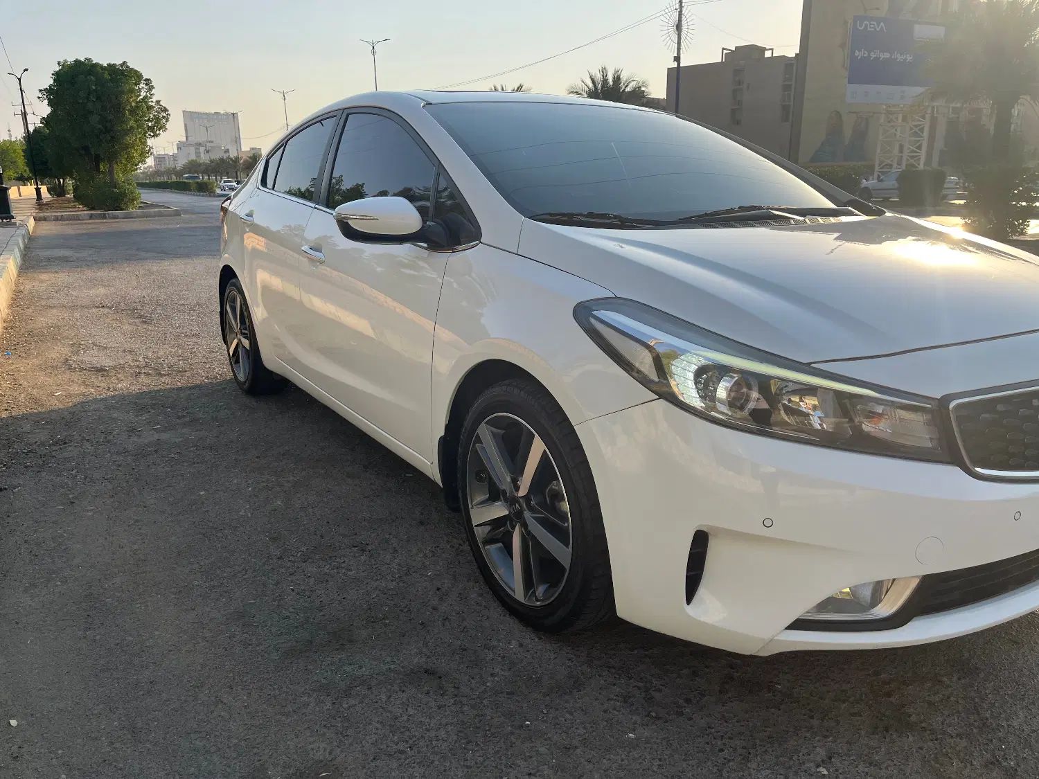 کیا سراتو 2.0 لیتر اتوماتیک GT لاین - 2017