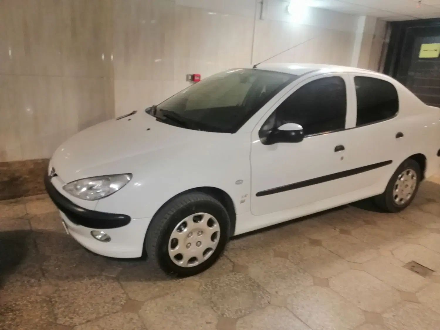 پژو ۲۰۶ صندوق دار v8 - 1399