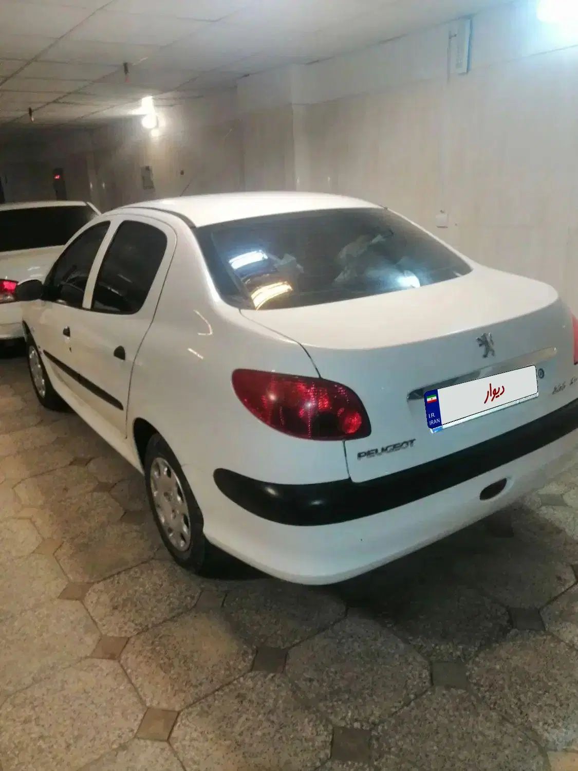 پژو ۲۰۶ صندوق دار v8 - 1399