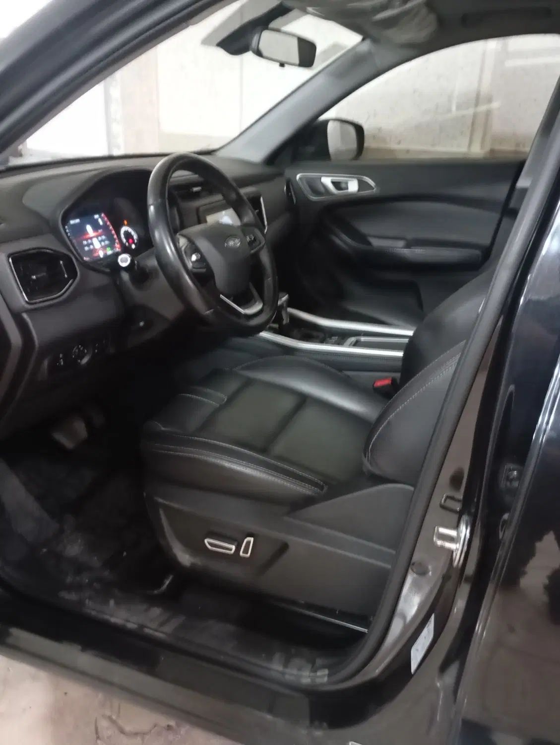 ام وی ام X55 اکسلنت - 1399