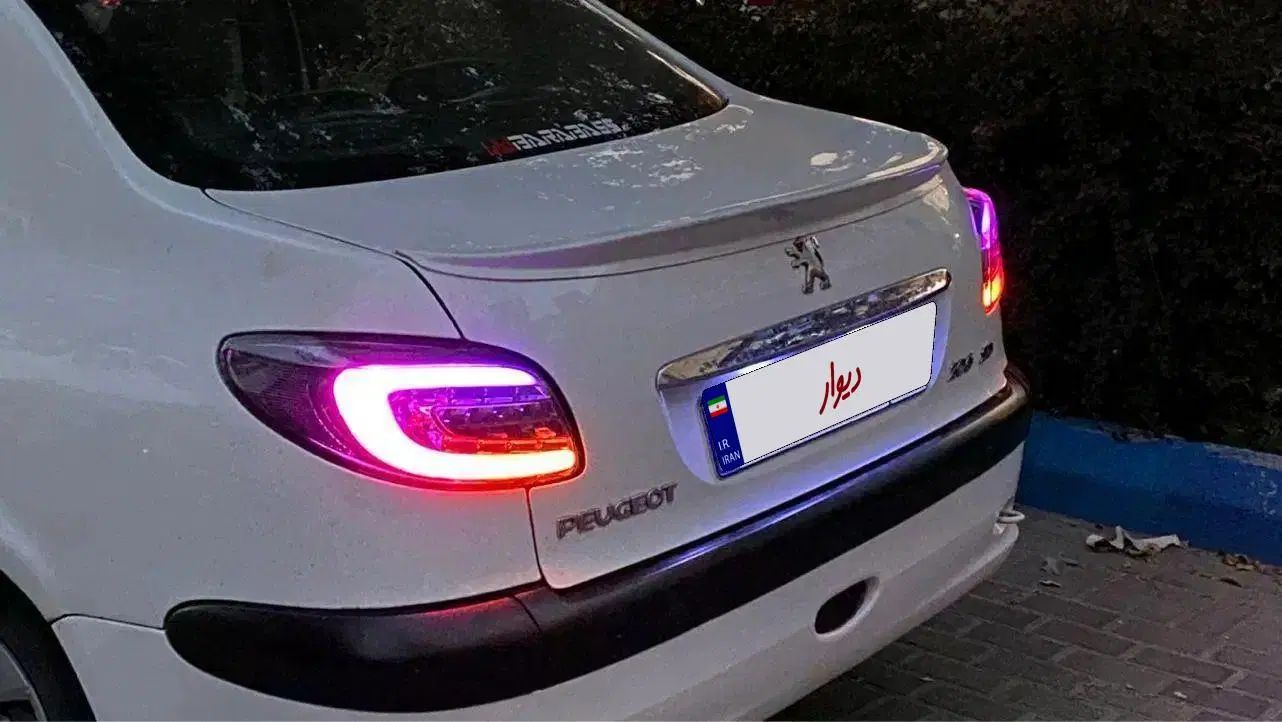 پژو ۲۰۶ صندوق دار v8 - 1394