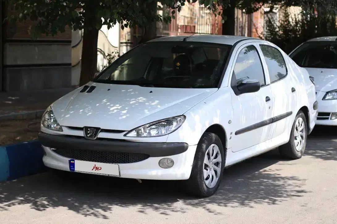 پژو ۲۰۶ صندوق دار v8 - 1394