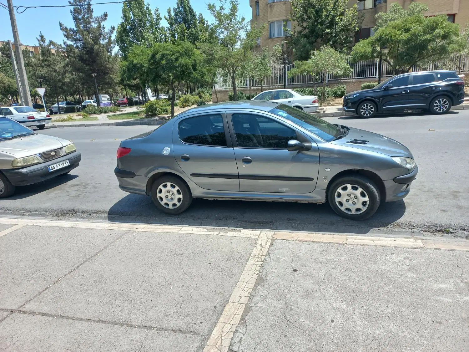پژو ۲۰۶ صندوق دار v8 - 1390