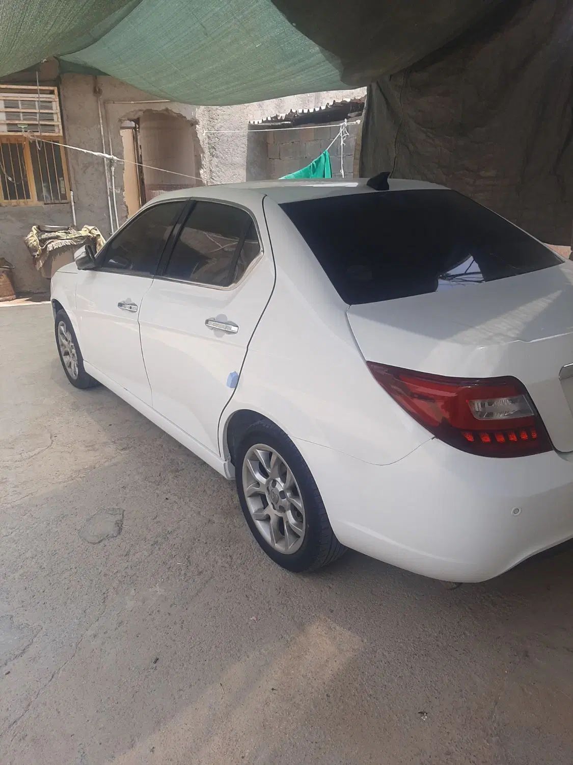 دنا پلاس توربو 6 دنده - 1401