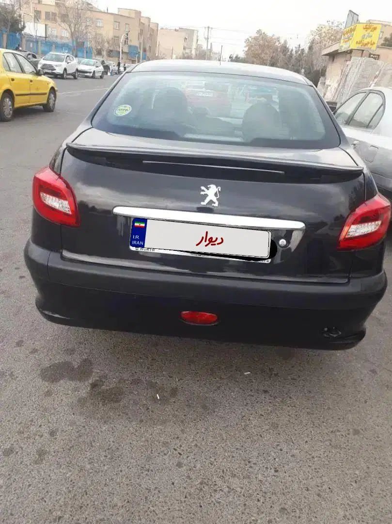پژو ۲۰۶ صندوق دار v8 - 1398