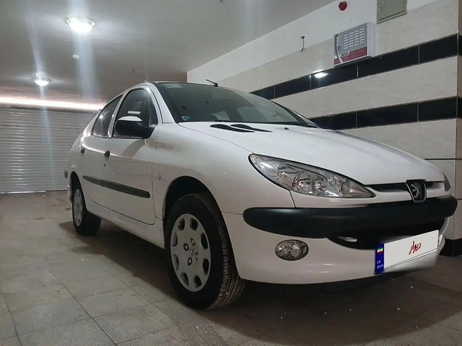 پژو ۲۰۶ صندوق دار v8 - 1400