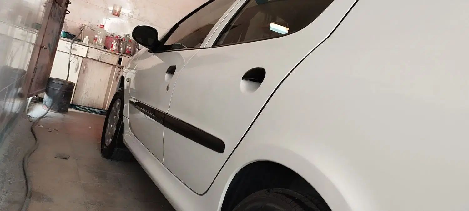 پژو ۲۰۶ صندوق دار v8 - 1396