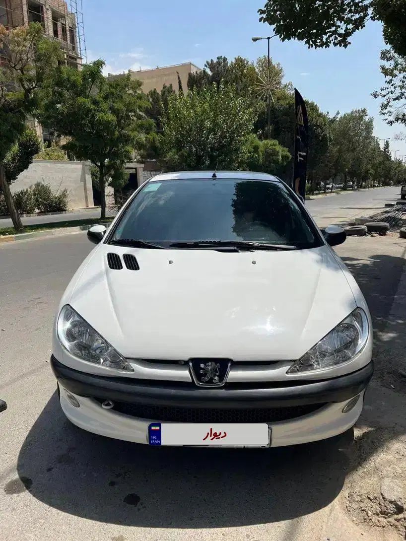 خودرو پژو، ۲۰۶ صندوق دار آگهی ann_19924290