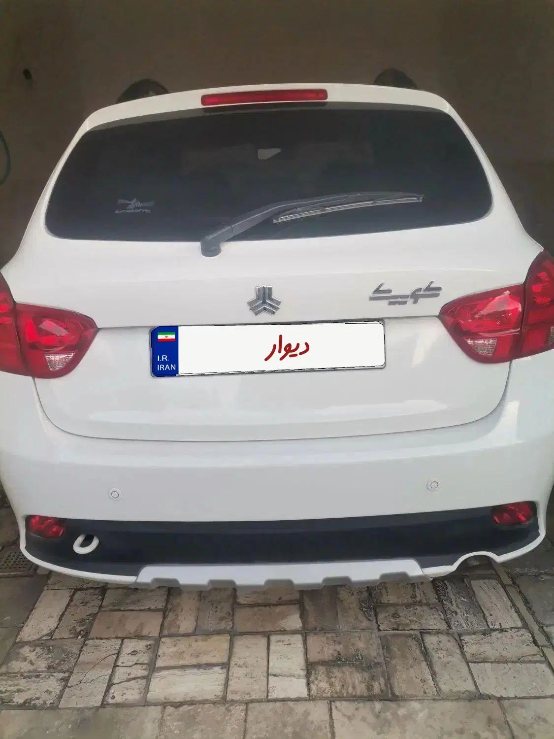 کوییک R دنده‌ای - 1403