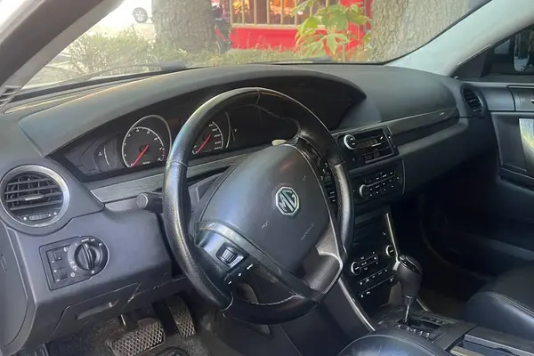 ام جی 6 لیفت بک GT فیس قدیم - 2013