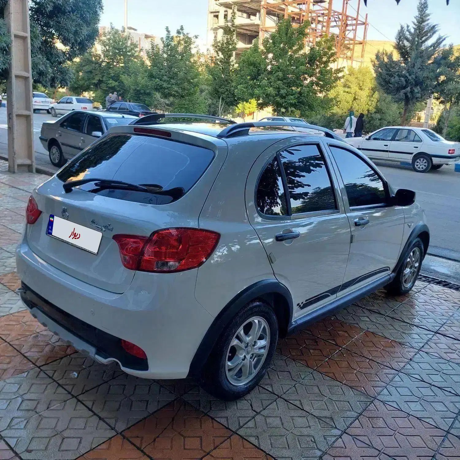 کوییک R دنده‌ای - 1401