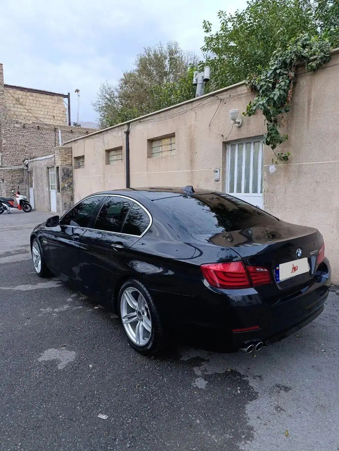 ب ام و سری 5 523i - 2011