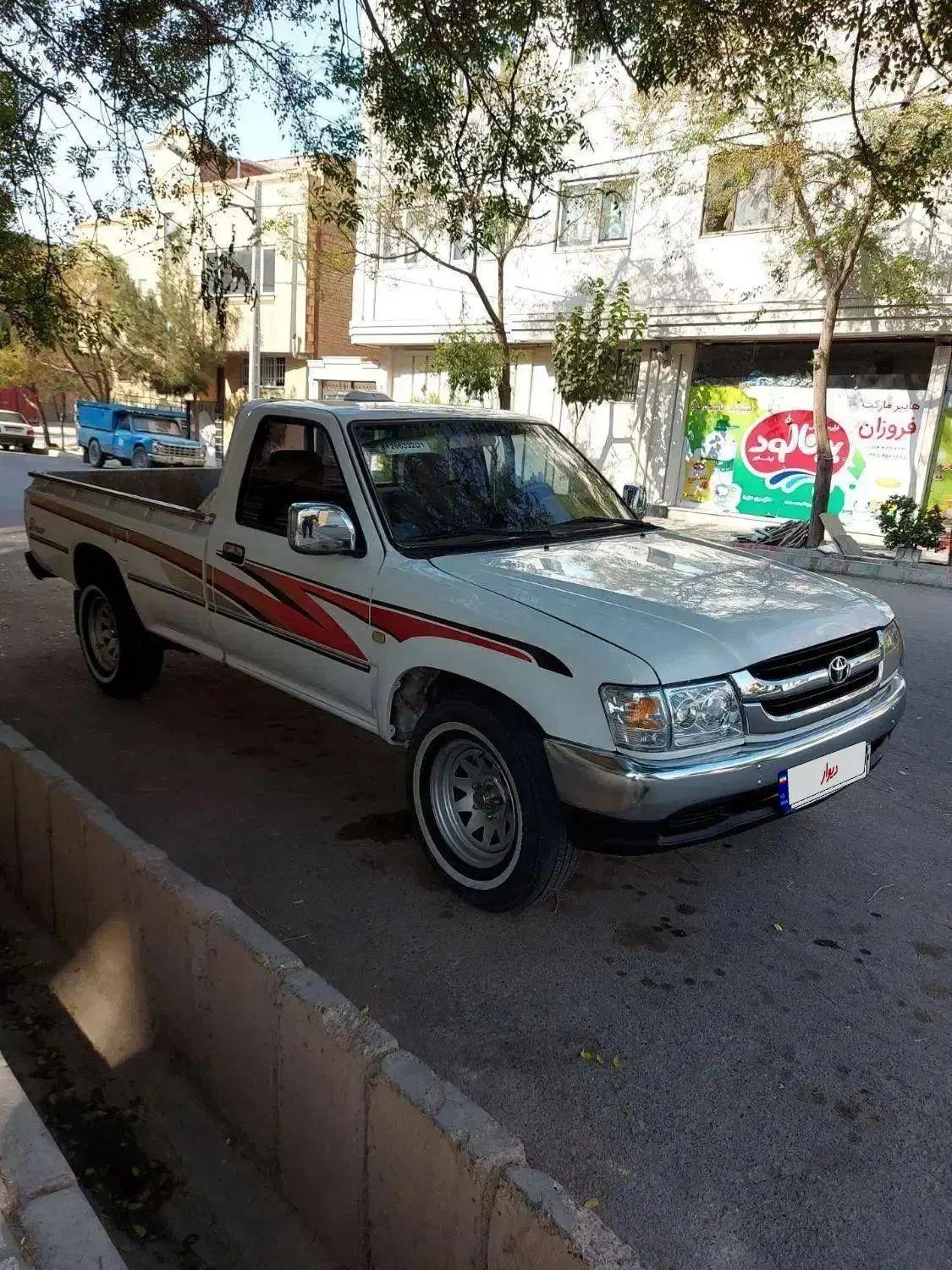 تویوتا کمری XLE - 2017