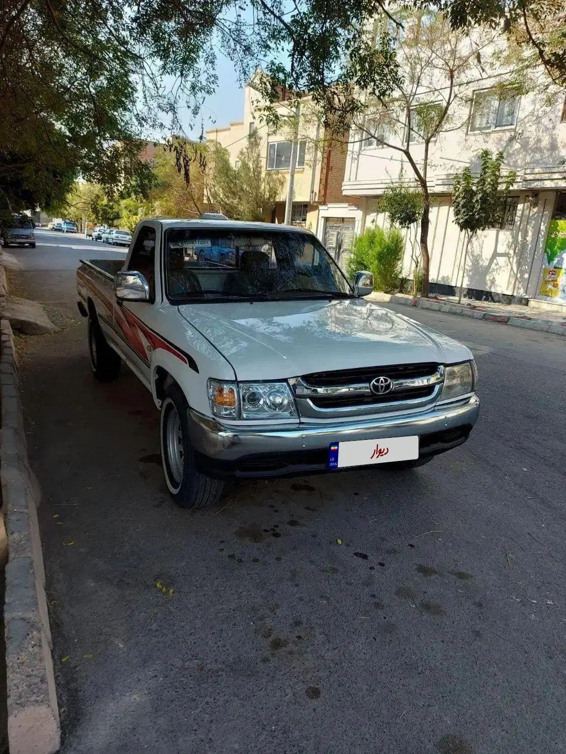 تویوتا کمری XLE - 2017